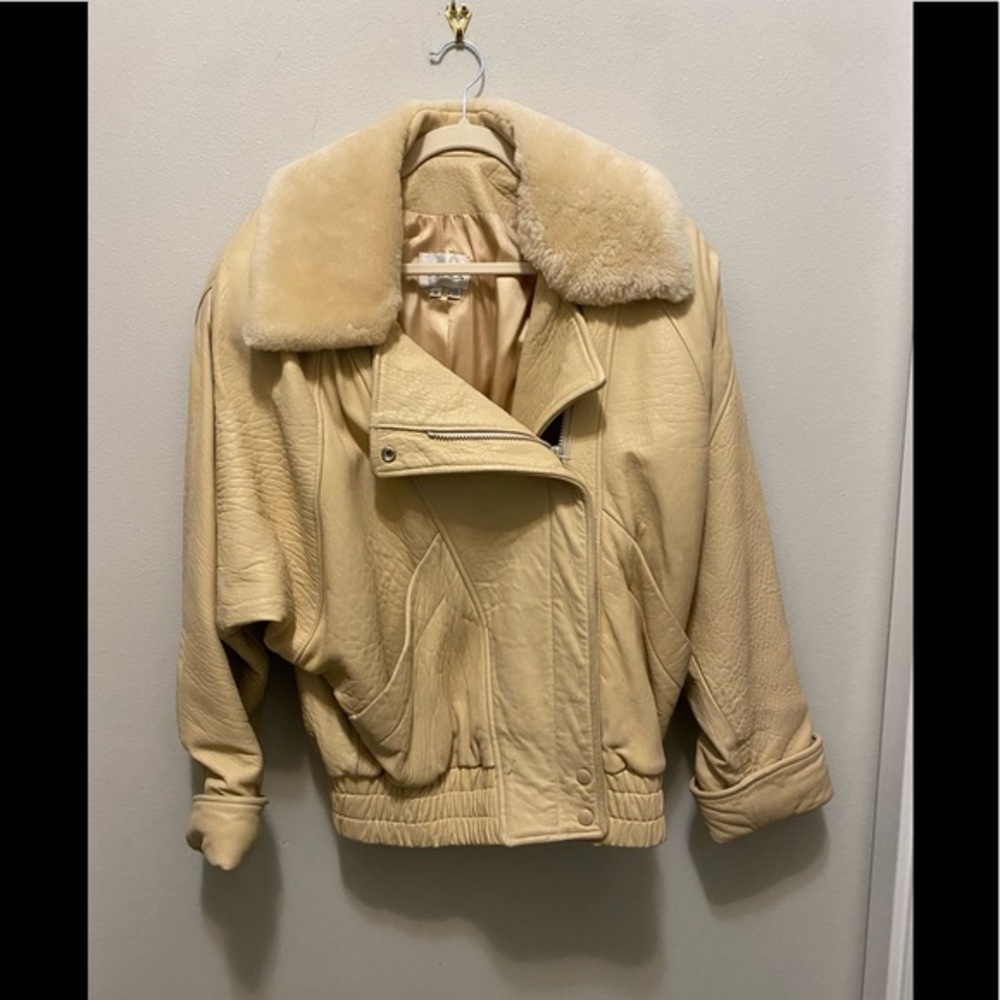 Vintage authentic VAKKO leather cream colored jacket size S